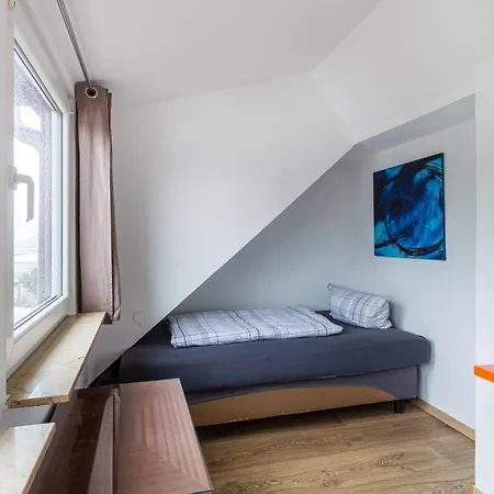 Fuer Monteure In * لبسيا