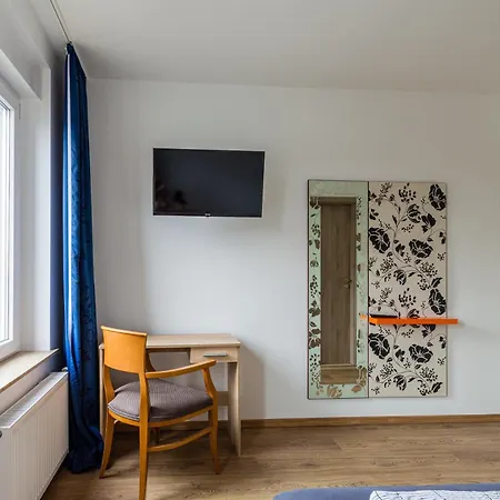 Fuer Monteure In * لبسيا